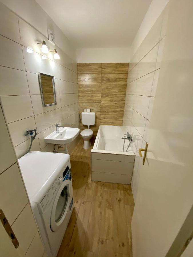 Amarin Apartments Hajduszoboszlo Exterior foto