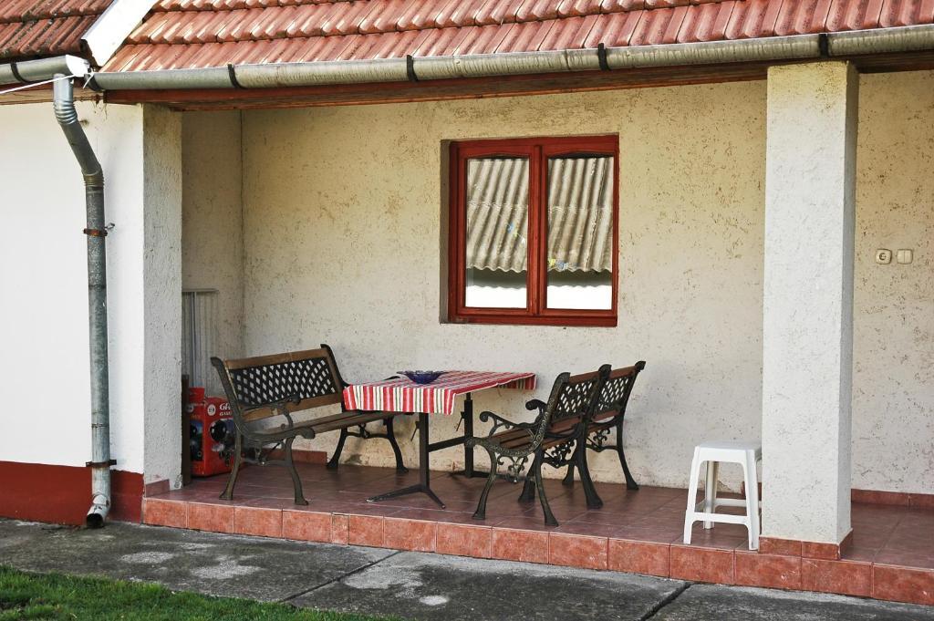 Amarin Apartments Hajduszoboszlo Quarto foto